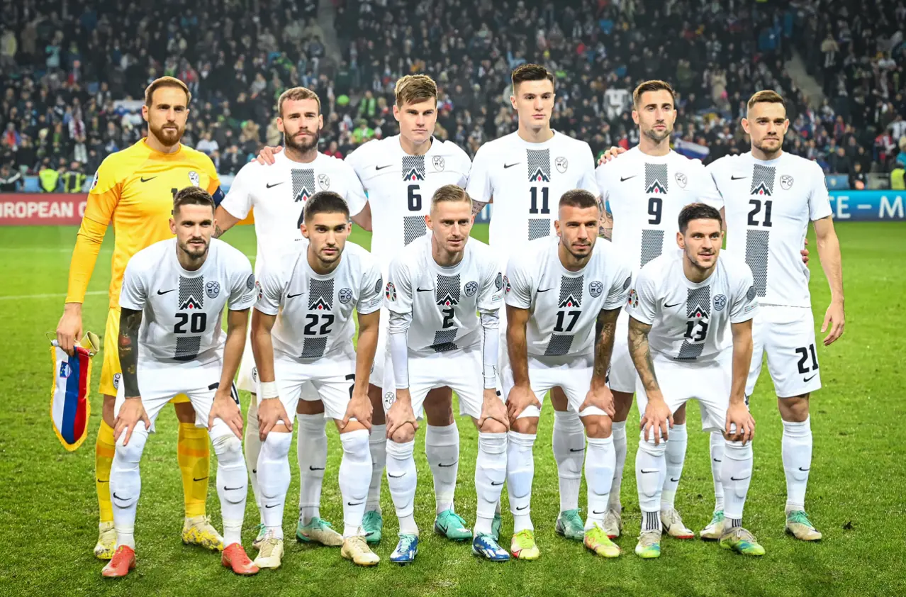 Selección eslovena de fútbol
